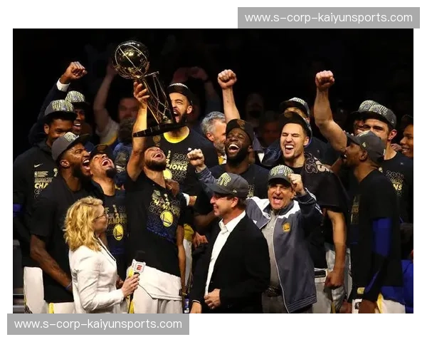 勇士vs爵士：金州勇士与犹他爵士的恩怨情仇，谁能笑到最后？